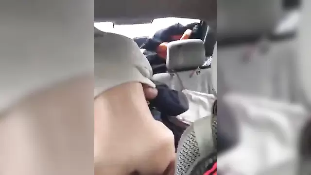 Поимел таджикскую девушку в позе наездницы